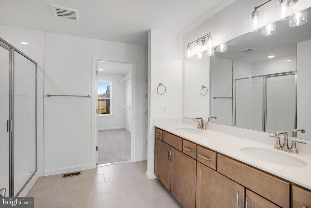Photo of 620 CLOVER LANE