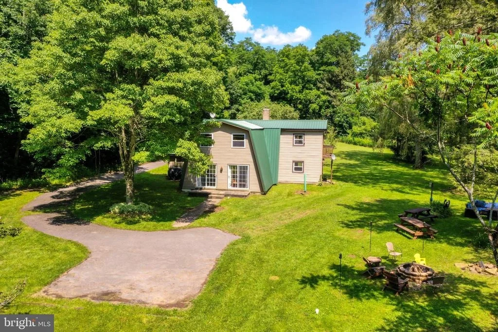 Photo of 4838 BEAR CREEK ROAD