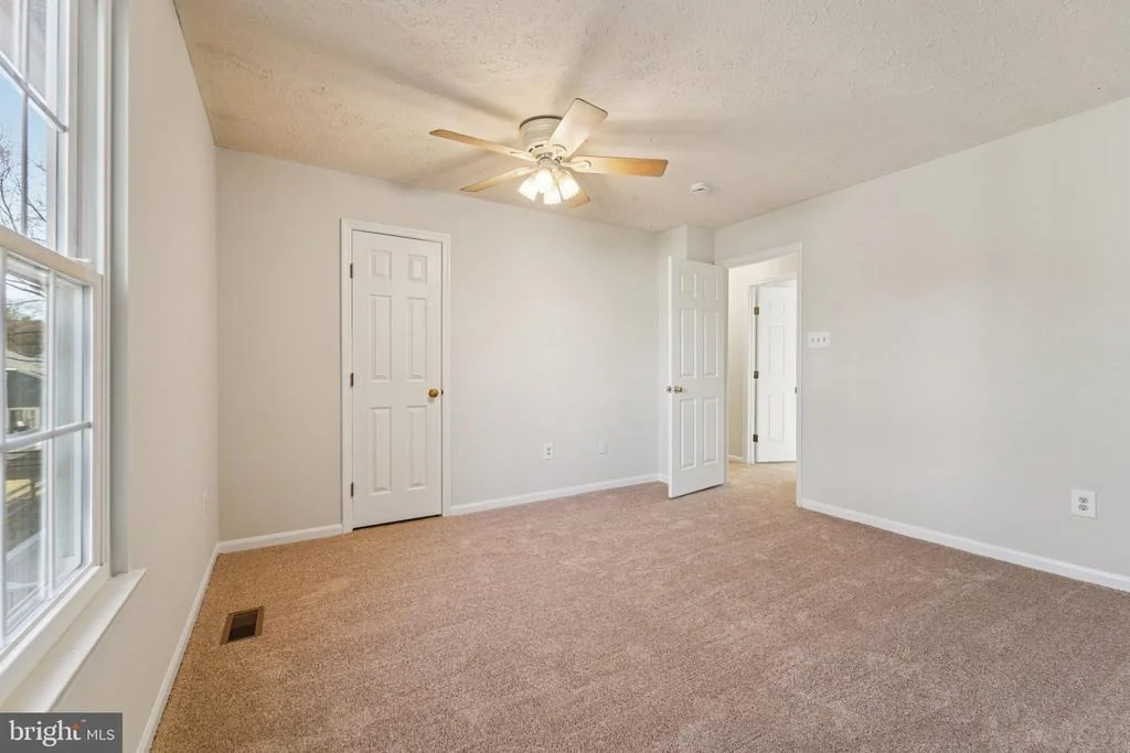 Photo of 216 BOOKHAM LANE