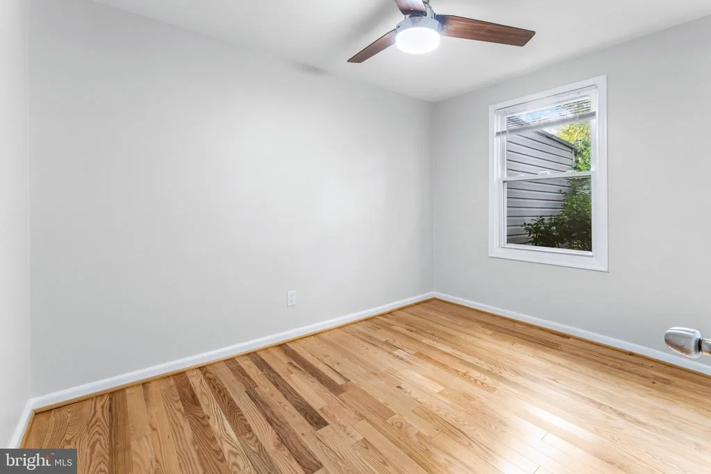 Photo of 6015 FOREST ROAD