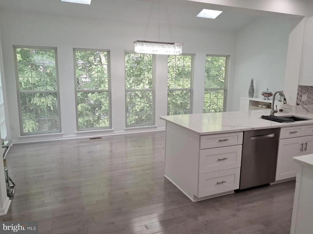 Photo of 33 JADE DRIVE