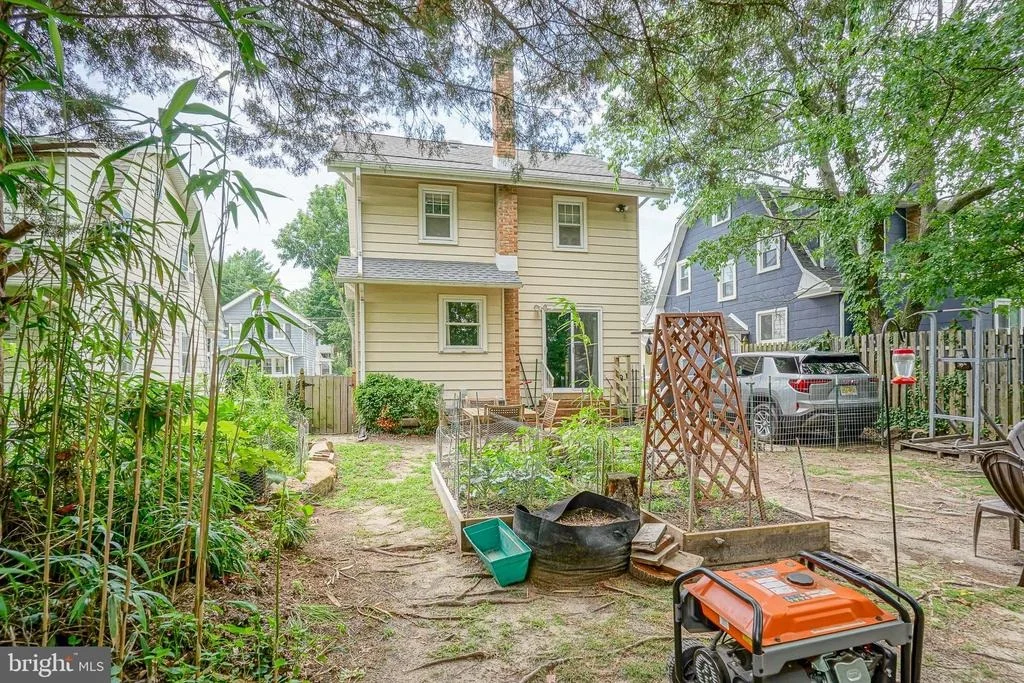 Photo of 340 HARDING COURT