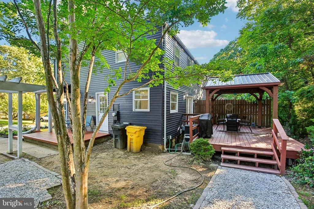 Photo of 422 BLOSSOM TREE DRIVE
