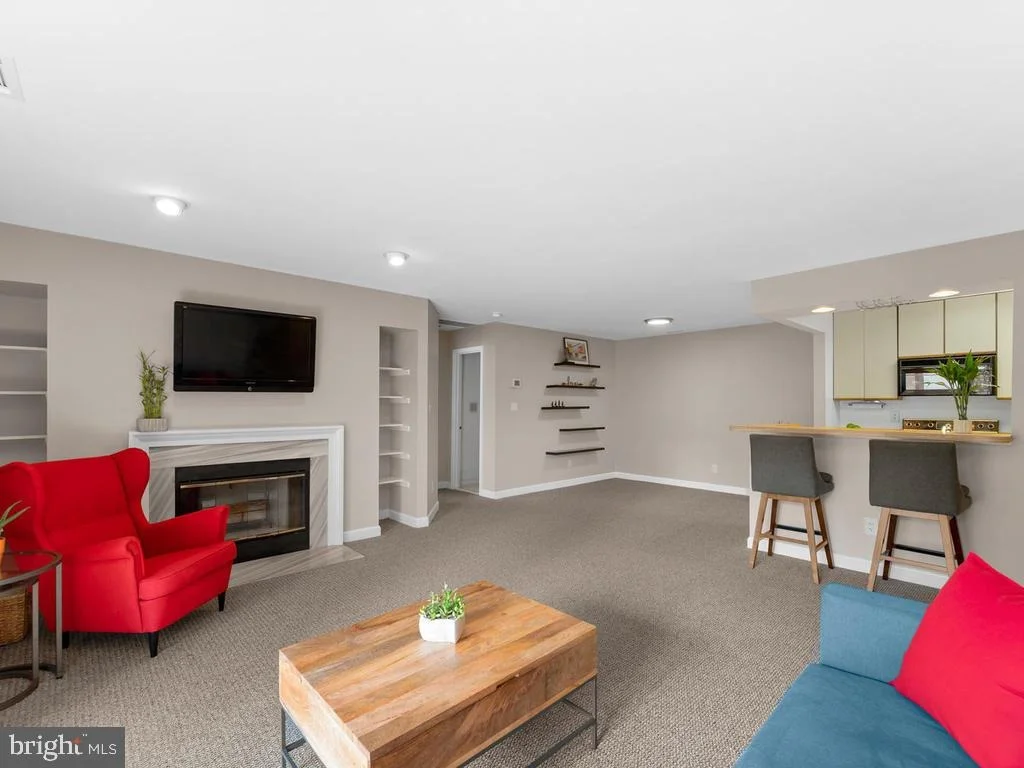 Photo of Unit 9C21 at 13701 MODRAD WAY