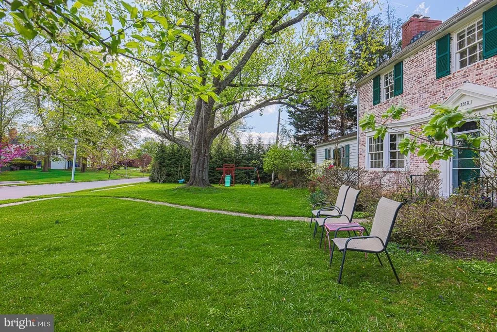 Photo of 3310 LABYRINTH ROAD