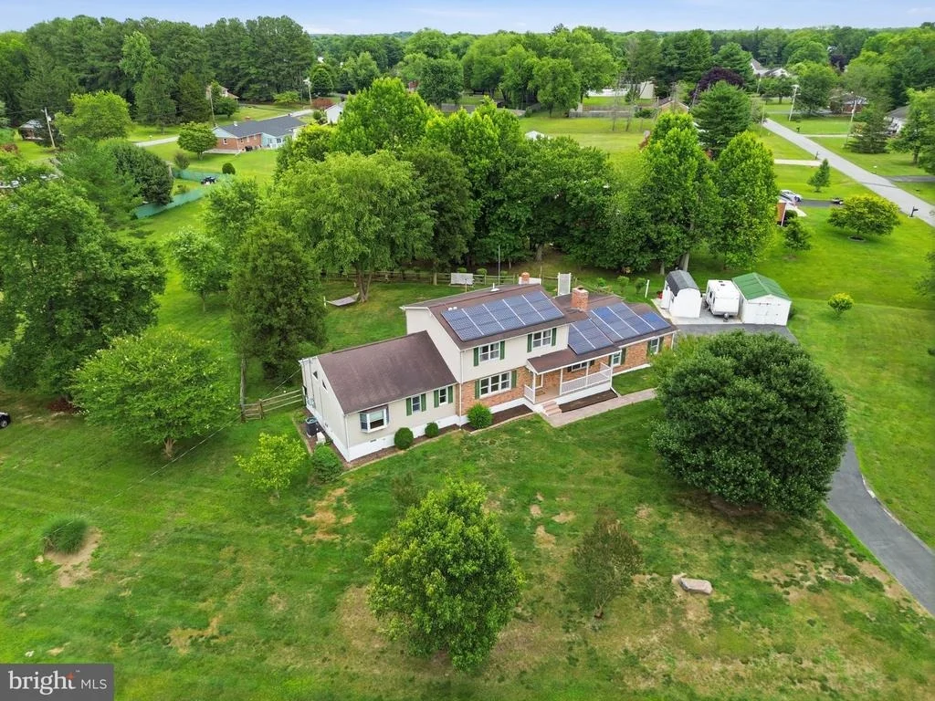Photo of 14 BOWFIN DRIVE