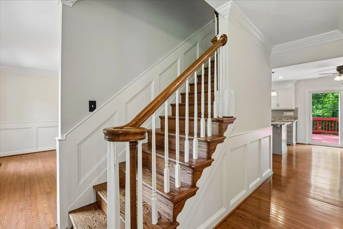 Photo of 8253 HONEYSUCKLE ROAD