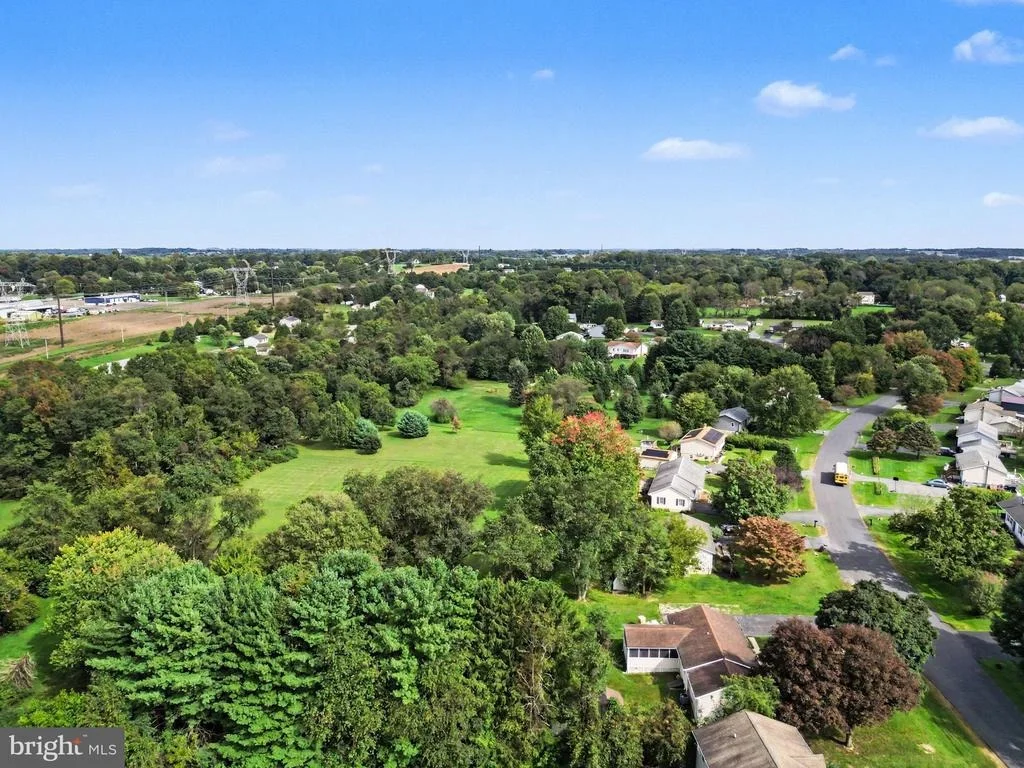 Photo of 132 MACINTOSH DRIVE