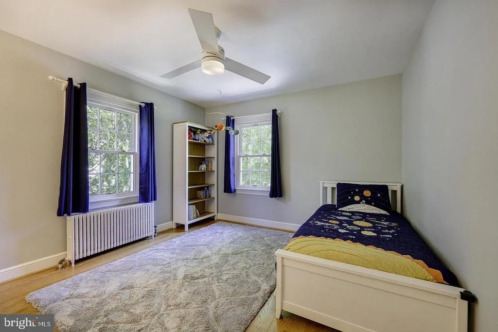 Photo of 3905 LAIRD PLACE