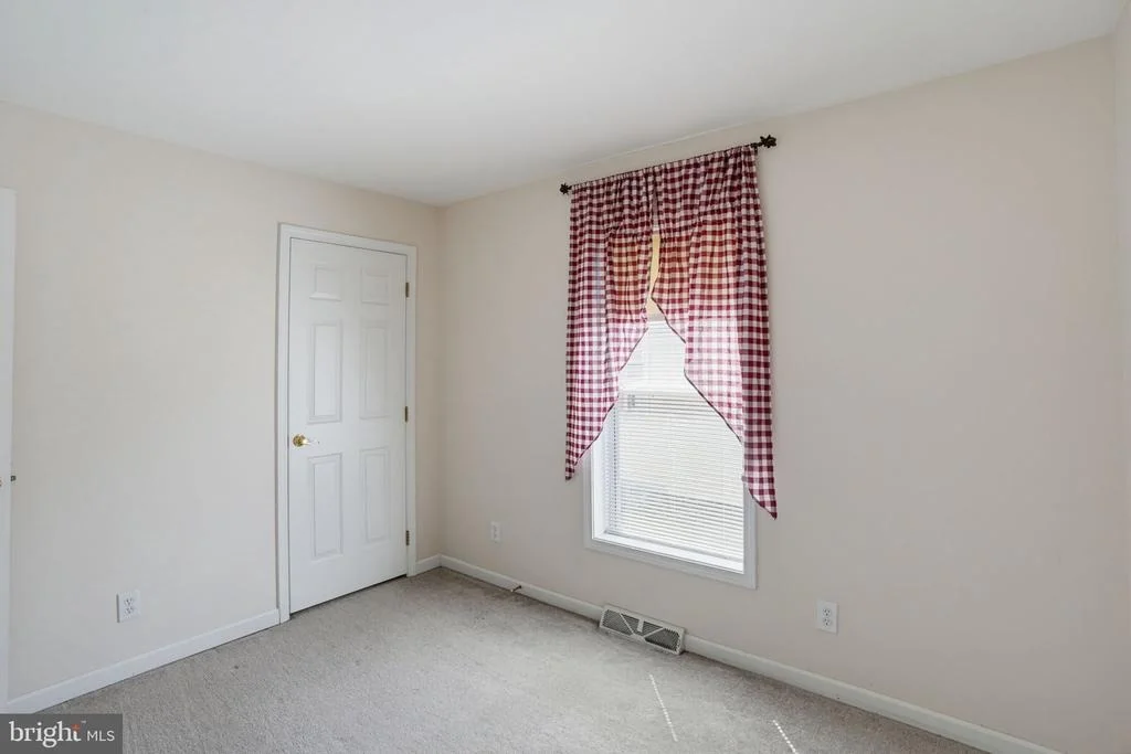 Photo of 50 N HALSEY ROAD