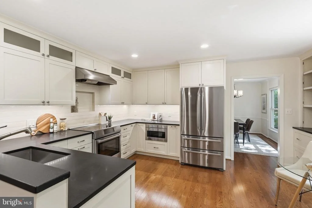 Photo of 10811 MIDSUMMER DRIVE