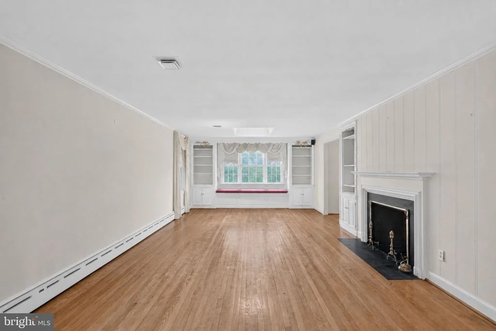 Photo of 10600 GREENACRES DRIVE