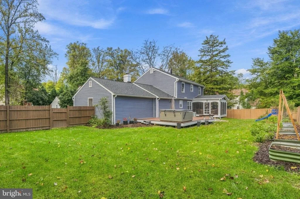 Photo of 5109 KING DAVID BOULEVARD