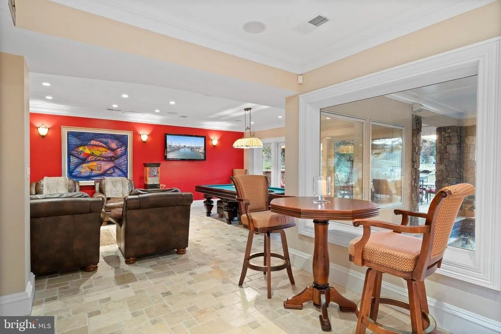 Photo of 206 HARBOR DRIVE