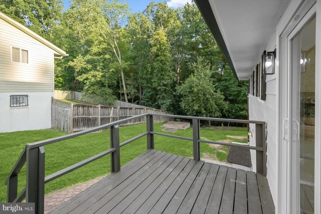 Photo of 5918 SOUTHGATE DRIVE