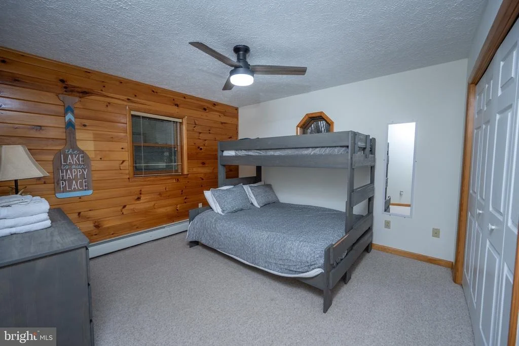 Photo of 526 GLEANINGS DRIVE