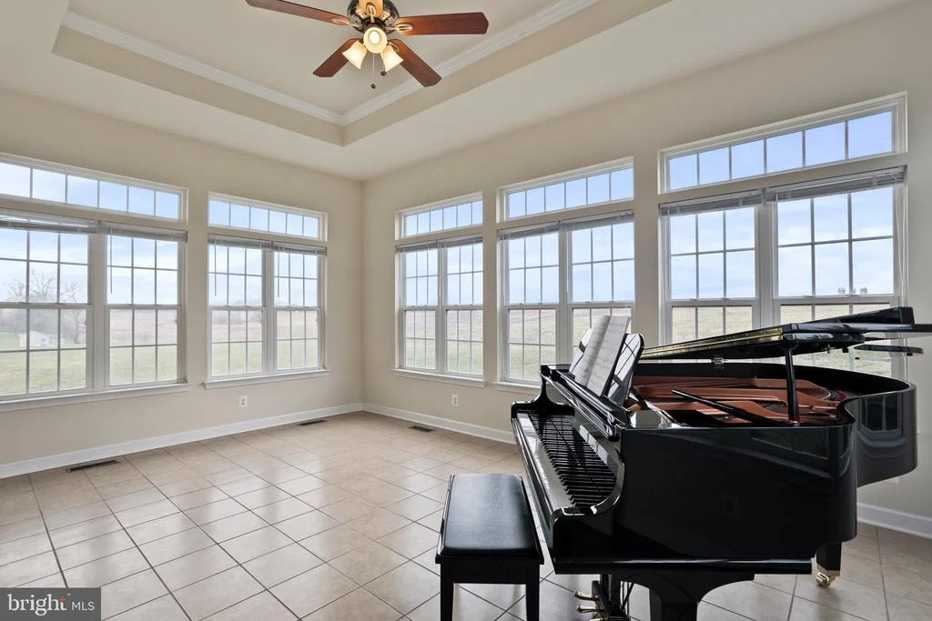 Photo of 10138 ROULETTE DRIVE
