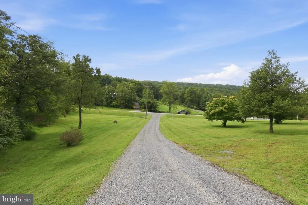 Photo of 4507 REMOUNT ROAD