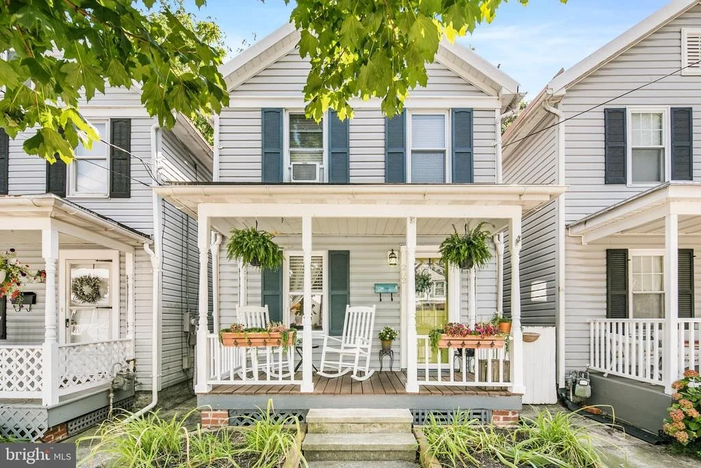 Photo of 202 MAPLE AVENUE