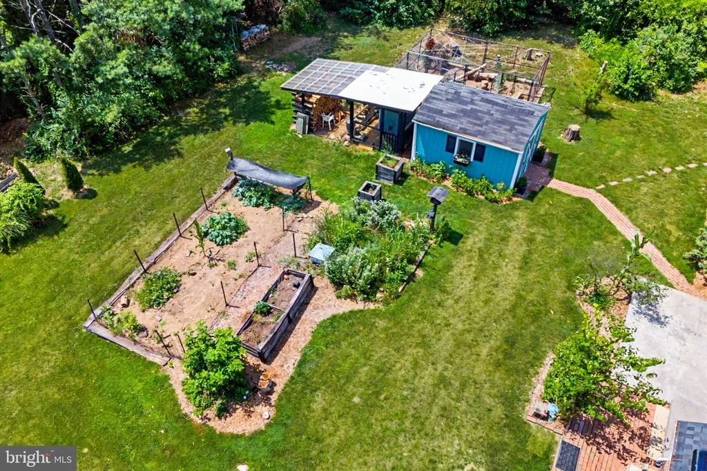 Photo of 2105 SHAWN DRIVE
