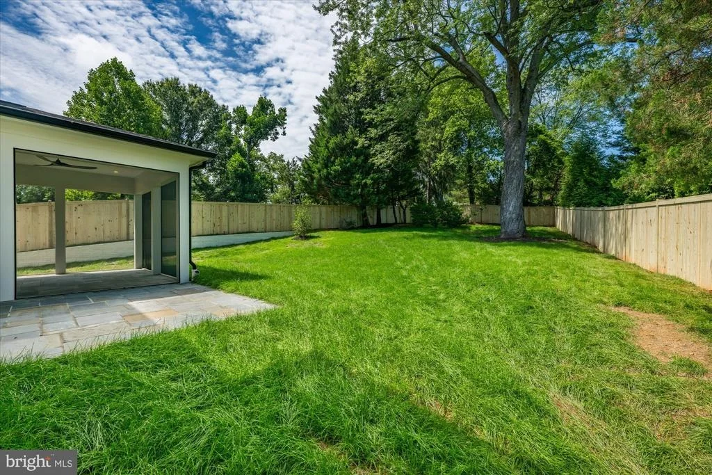 Photo of 6179 HARDY DRIVE