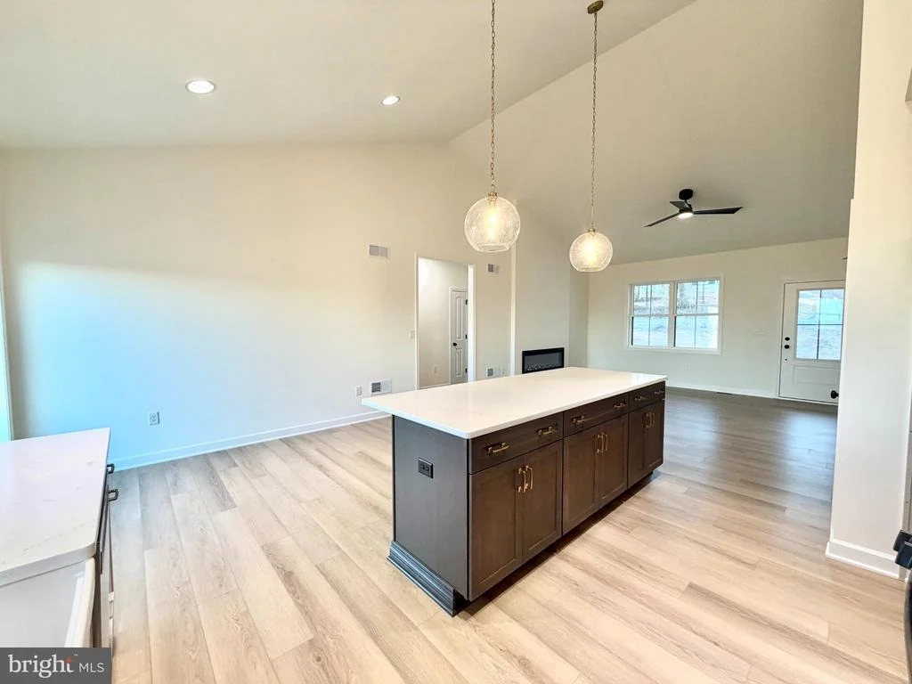 Photo of 663 CURTIS DRIVE