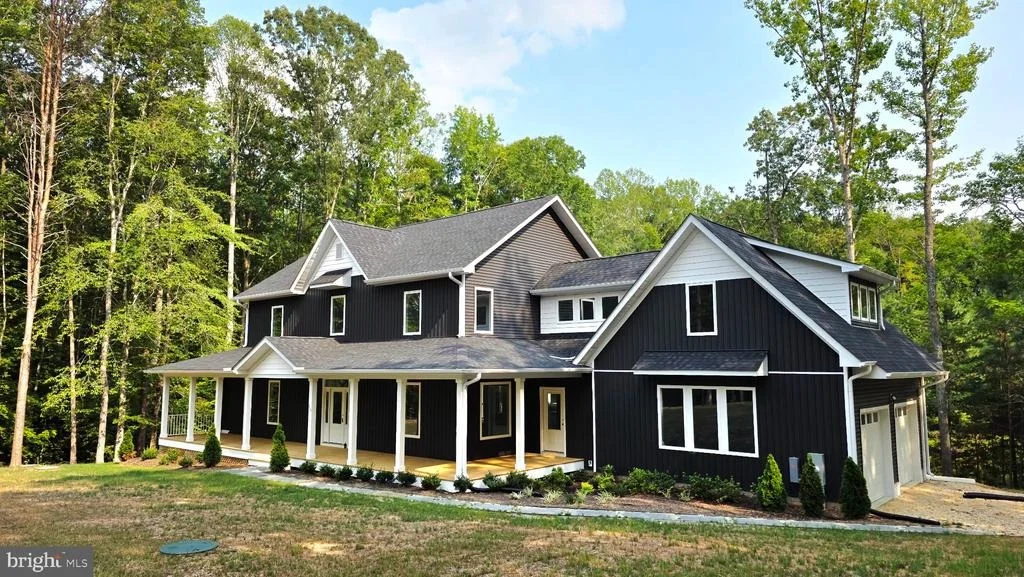 Photo of 515 NOAHS LANDING DRIVE