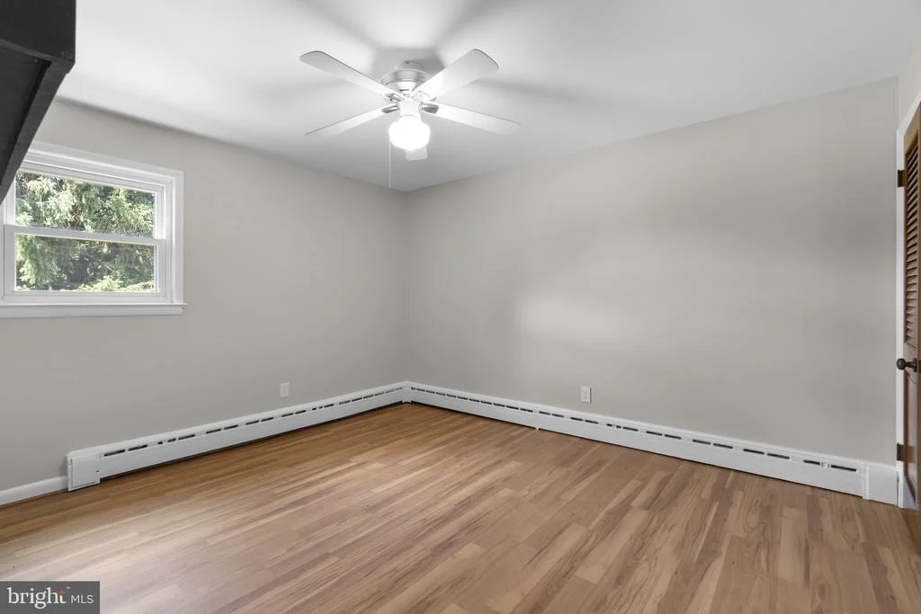 Photo of 18015 MUNCASTER ROAD
