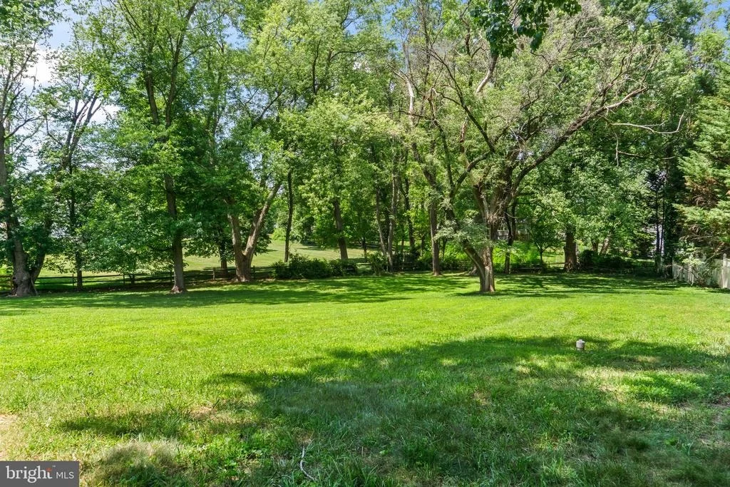 Photo of 12905 DARNESTOWN ROAD