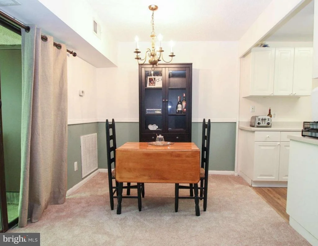 Photo of Unit 1B at 11658 STONEVIEW SQUARE