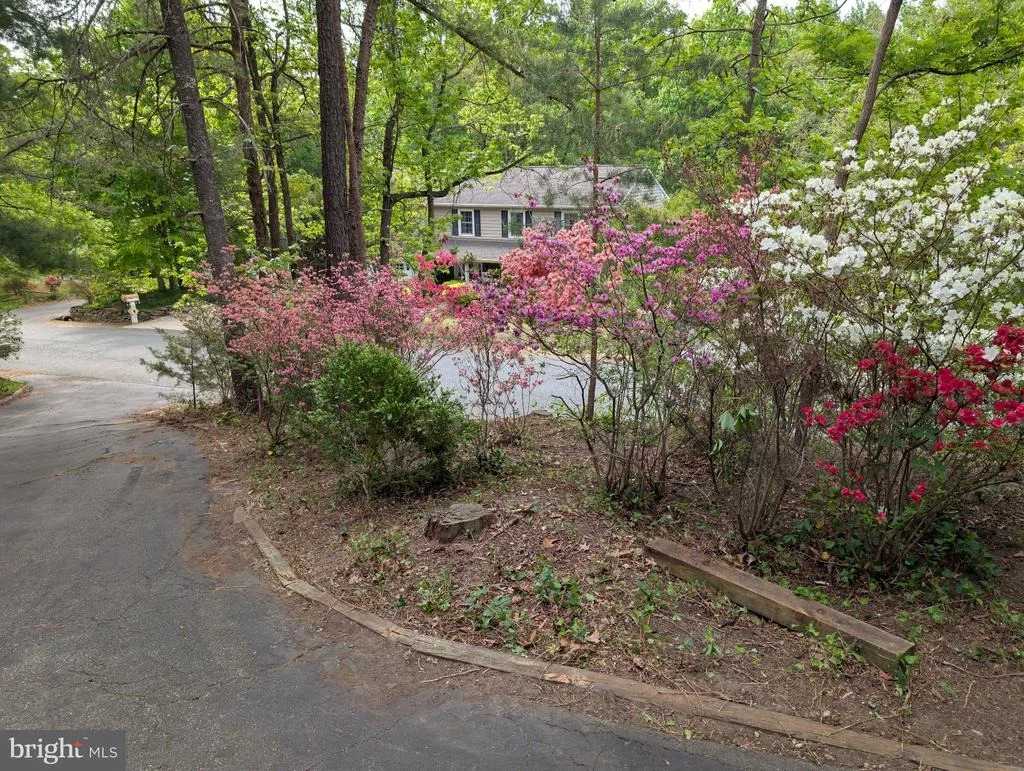 Photo of 7 SENECA TERRACE