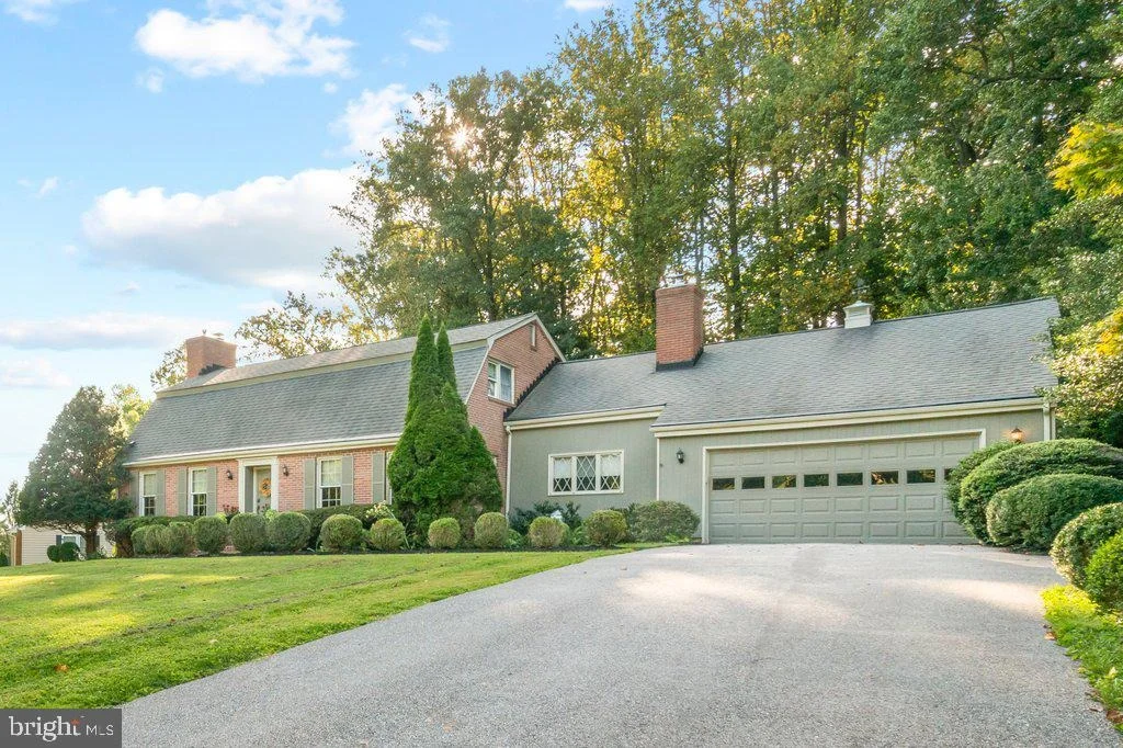 Photo of 4208 RAVENHURST CIRCLE