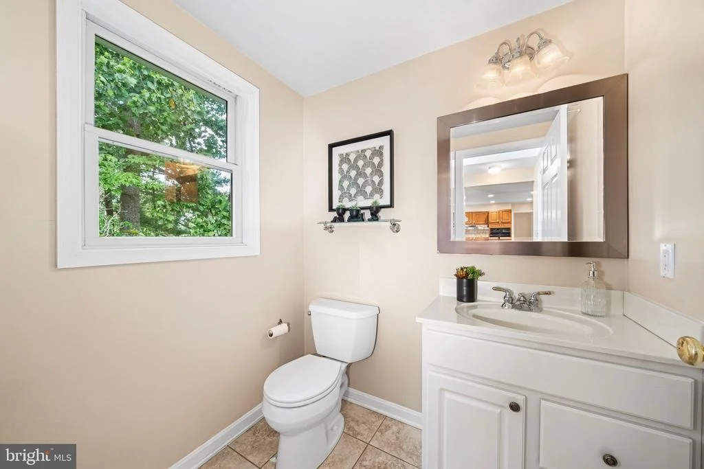 Photo of 8522 FAIRBURN DRIVE
