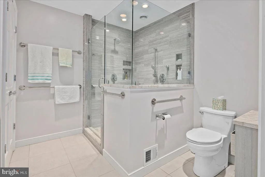 Photo of 9352 MOUNT VERNON CIRCLE