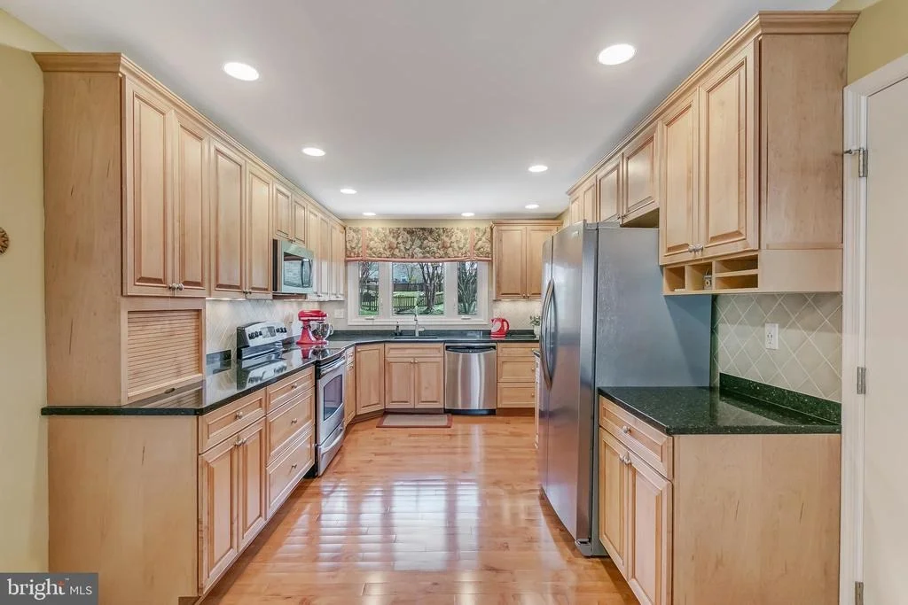 Photo of 13827 BEACON HOLLOW LANE