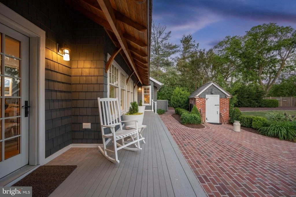 Photo of 410 PILOTTOWN ROAD