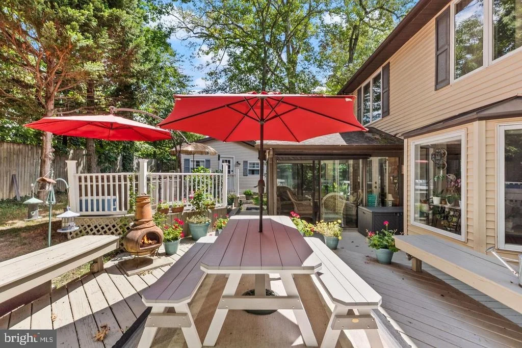 Photo of 100 ORIOLE LANE