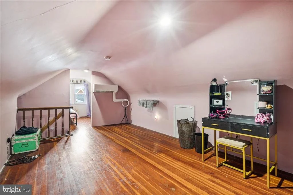 Photo of 604 LEE PLACE