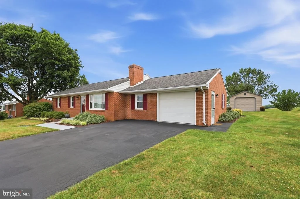 Photo of 16913 FAIRVIEW ROAD