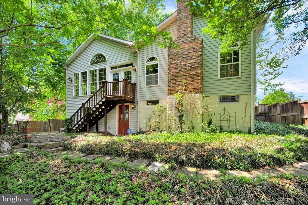 Photo of 8929 COLESVILLE ROAD