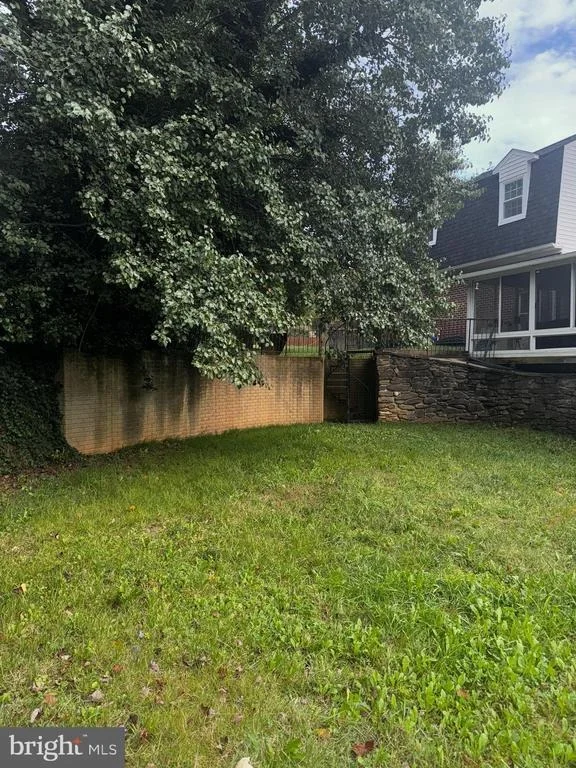 Photo of 10001 BISCAYNE LANE