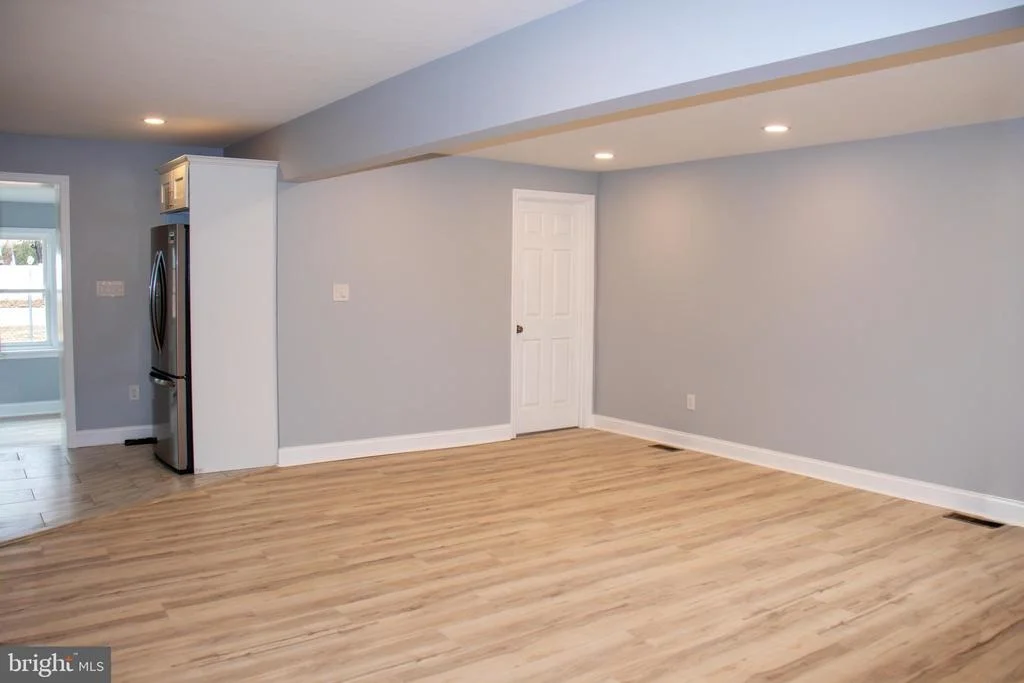 Photo of 952 COLUMBUS ROAD