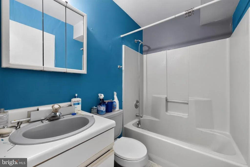Photo of 401 MELVIN AVENUE