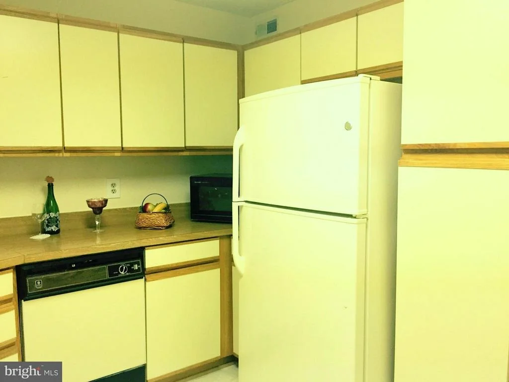 Photo of Unit 41003 at 15100 INTERLACHEN DRIVE