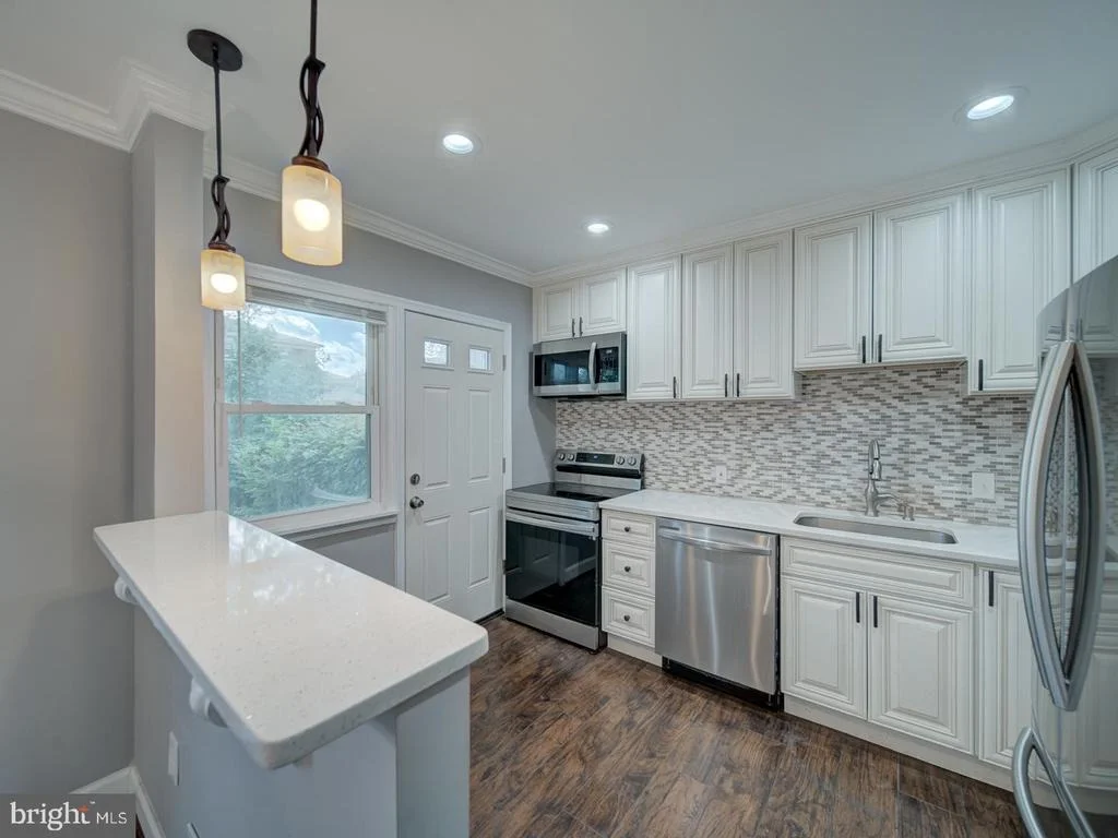 Photo of 2407 SAINT CLAIR DRIVE