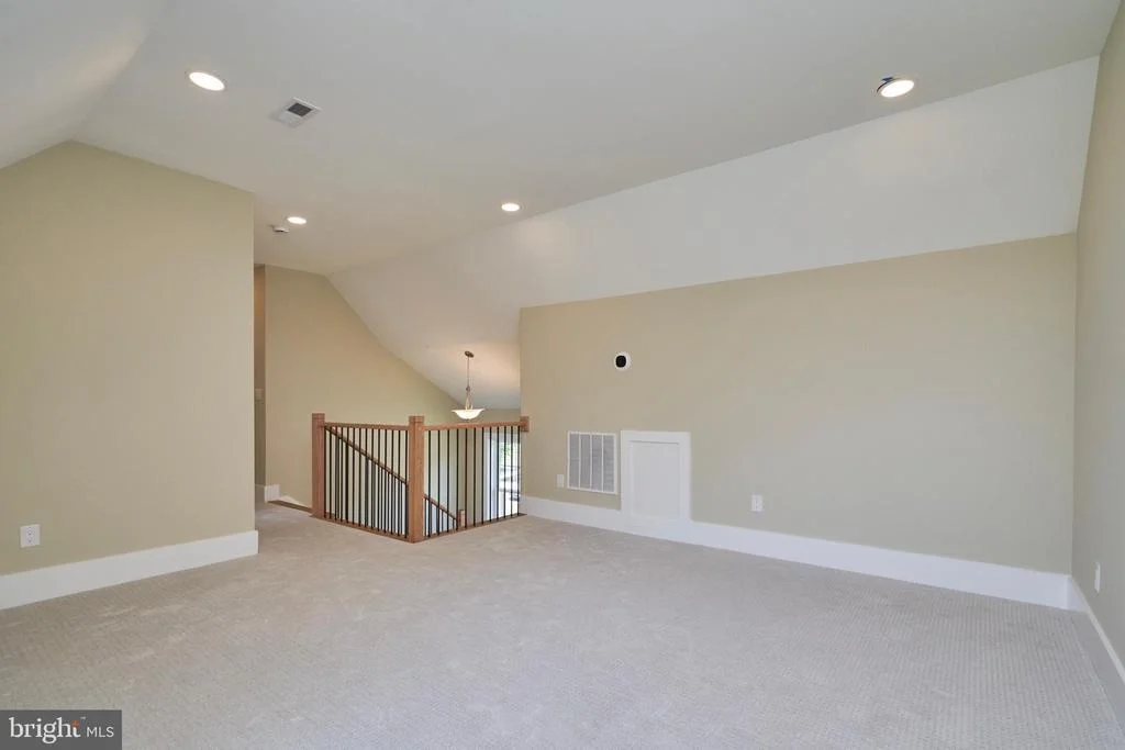 Photo of 7019 RIDGE DRIVE