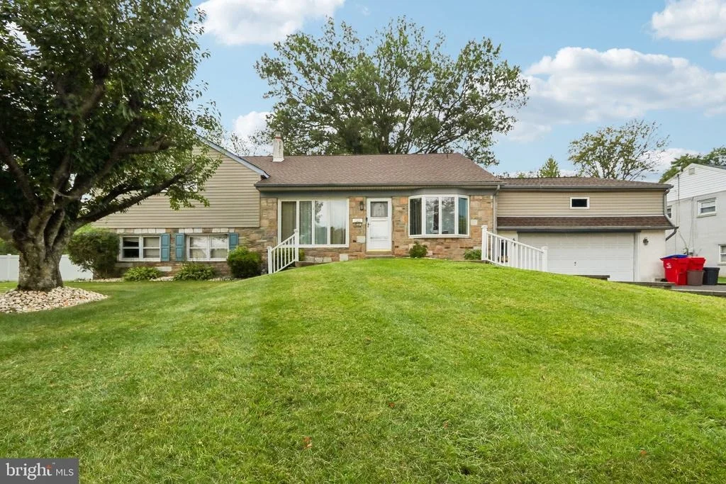 Photo of 865 WORTHINGTON DRIVE