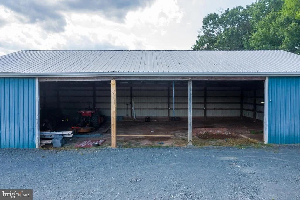 Photo of 22669 WATSON ROAD
