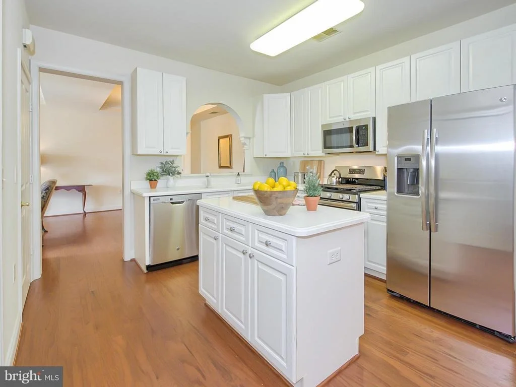 Photo of Unit 313 at 2500 WATERSIDE DRIVE