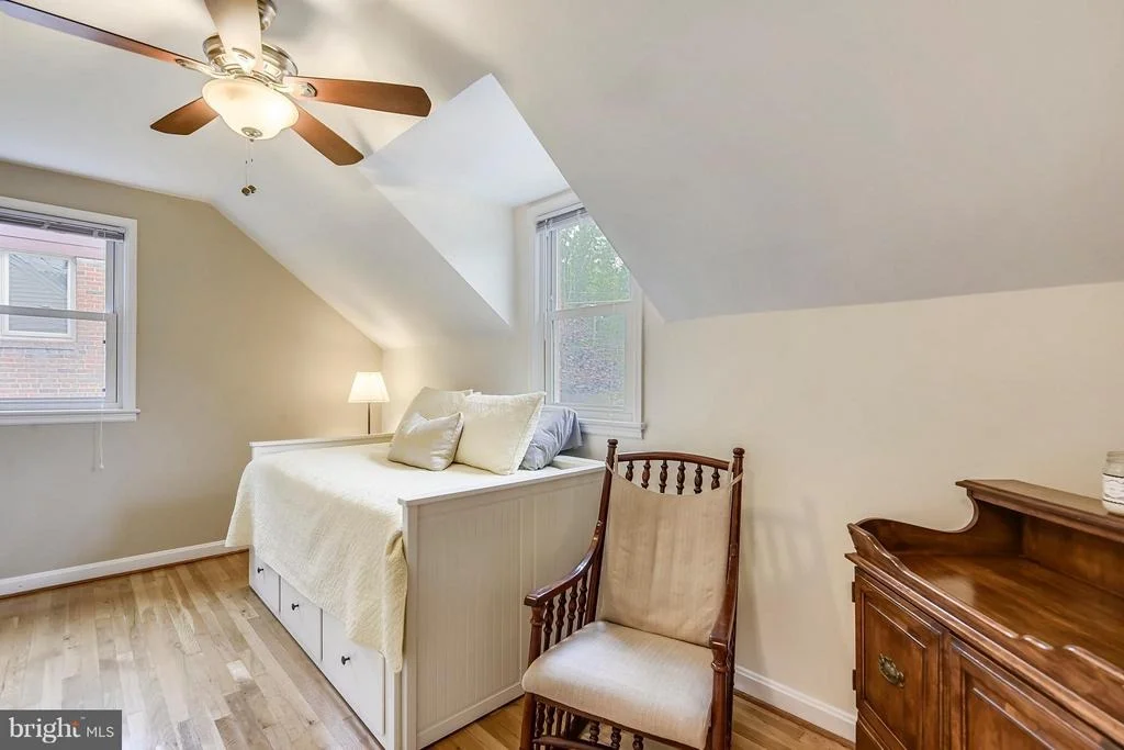 Photo of 1105 DENNIS AVENUE